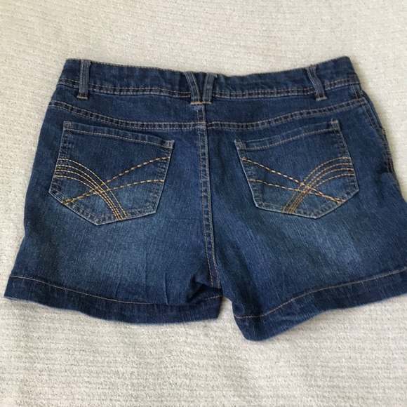Jean shorts - Picture 2 of 3